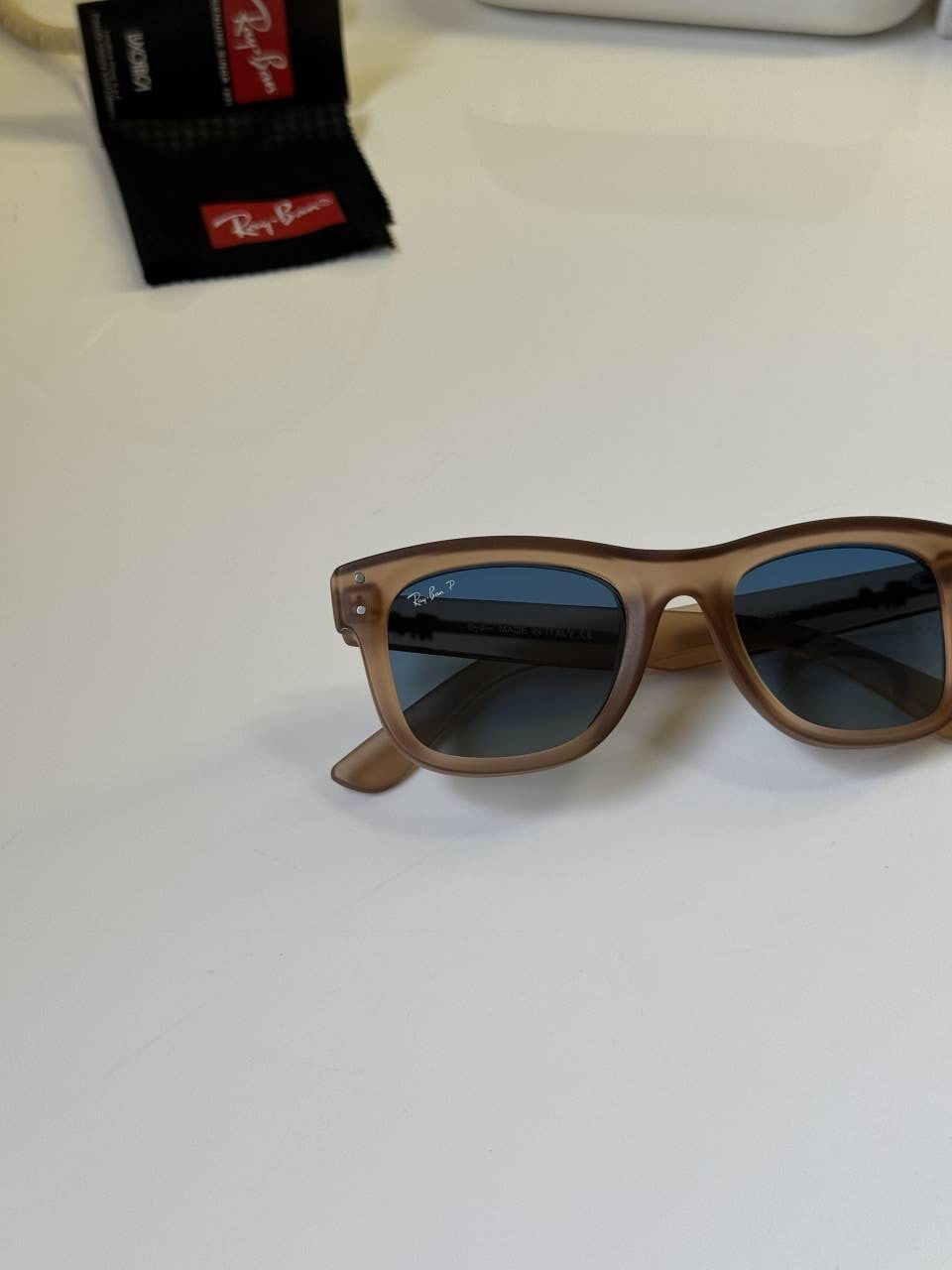 Rayban_502_Brown_Blue_Reverse_Wayferar