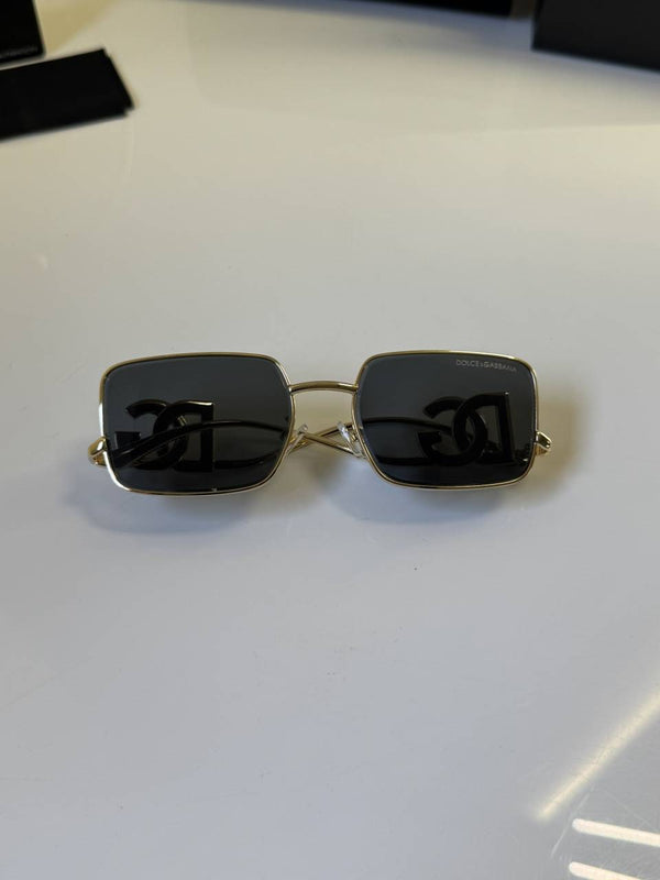 Dolce_Gabbana_303_Gold_Black