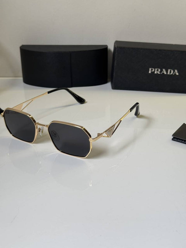 Prada_425_Gold_Black