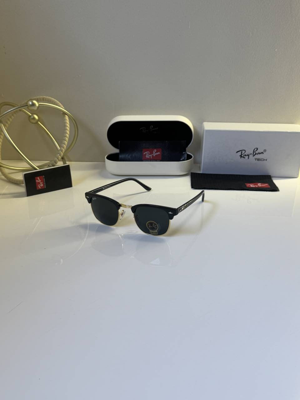 Rayban_3016_Gold_Black Main image