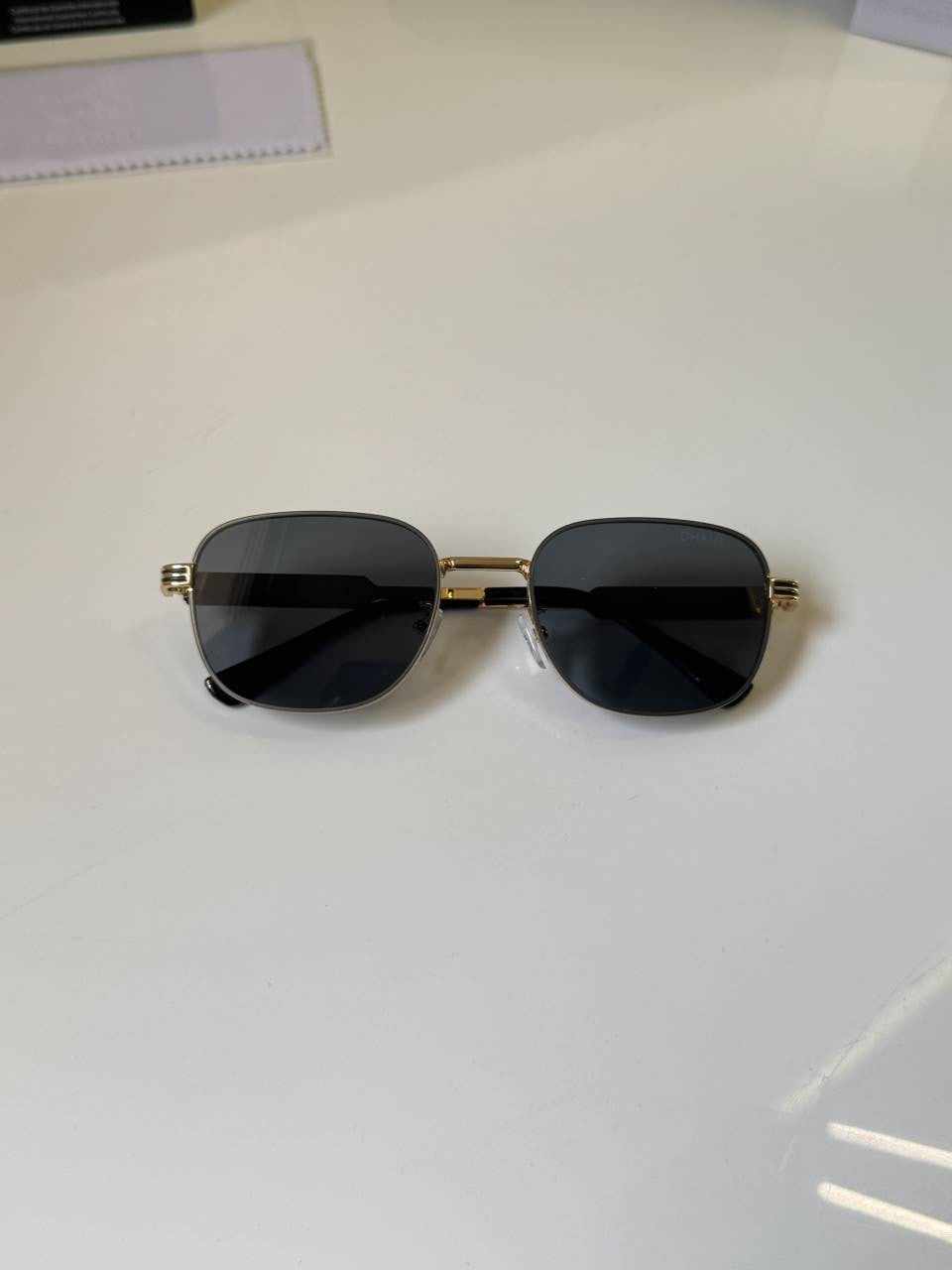 Chanel_8068_Gold_Black