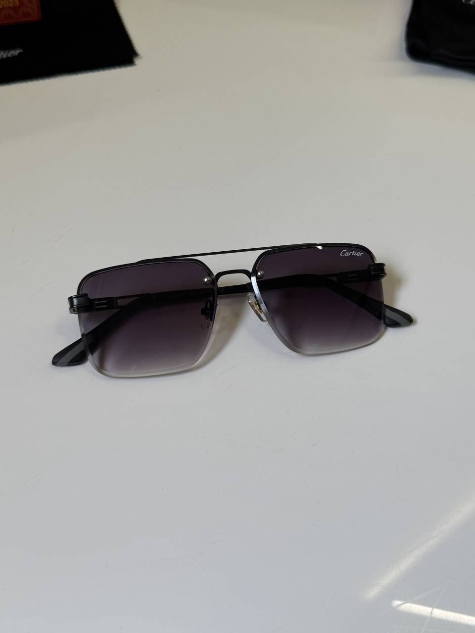 Cartier_22018_Black_Shaded