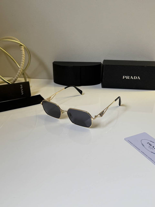 Prada_8045_Gold_Black