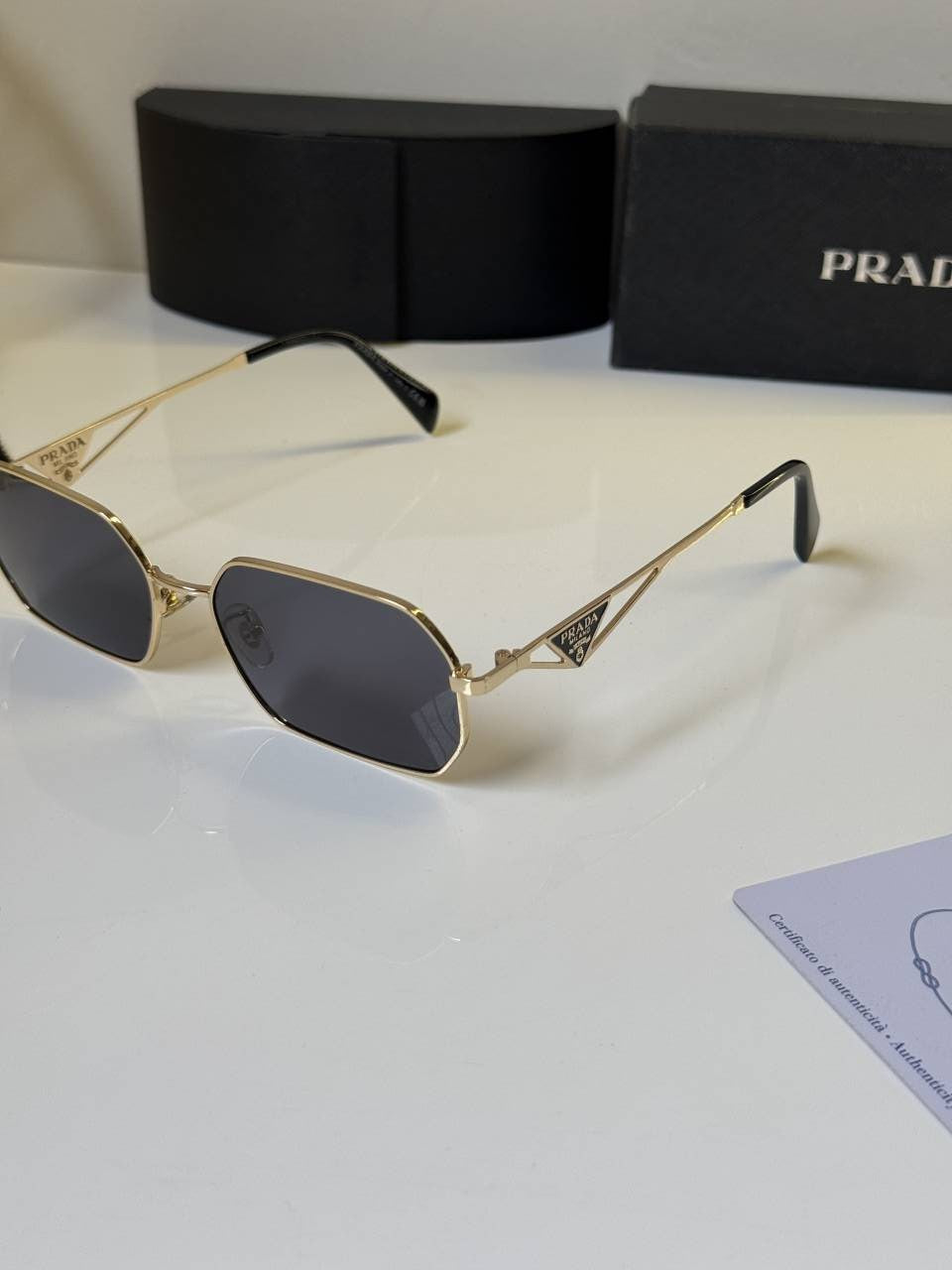 Prada_8045_Gold_Black