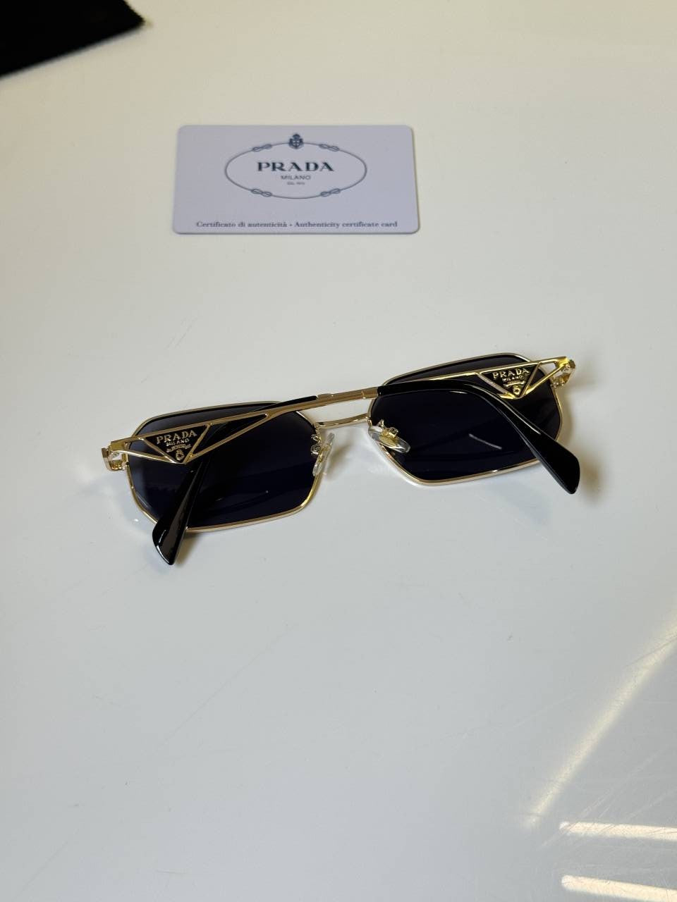 Prada_8045_Gold_Black