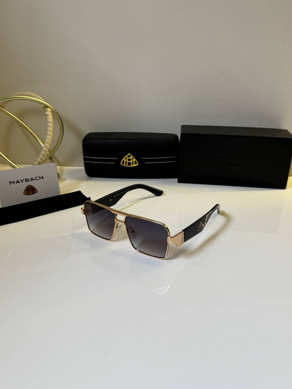 Maybach_609_Gold_Multi