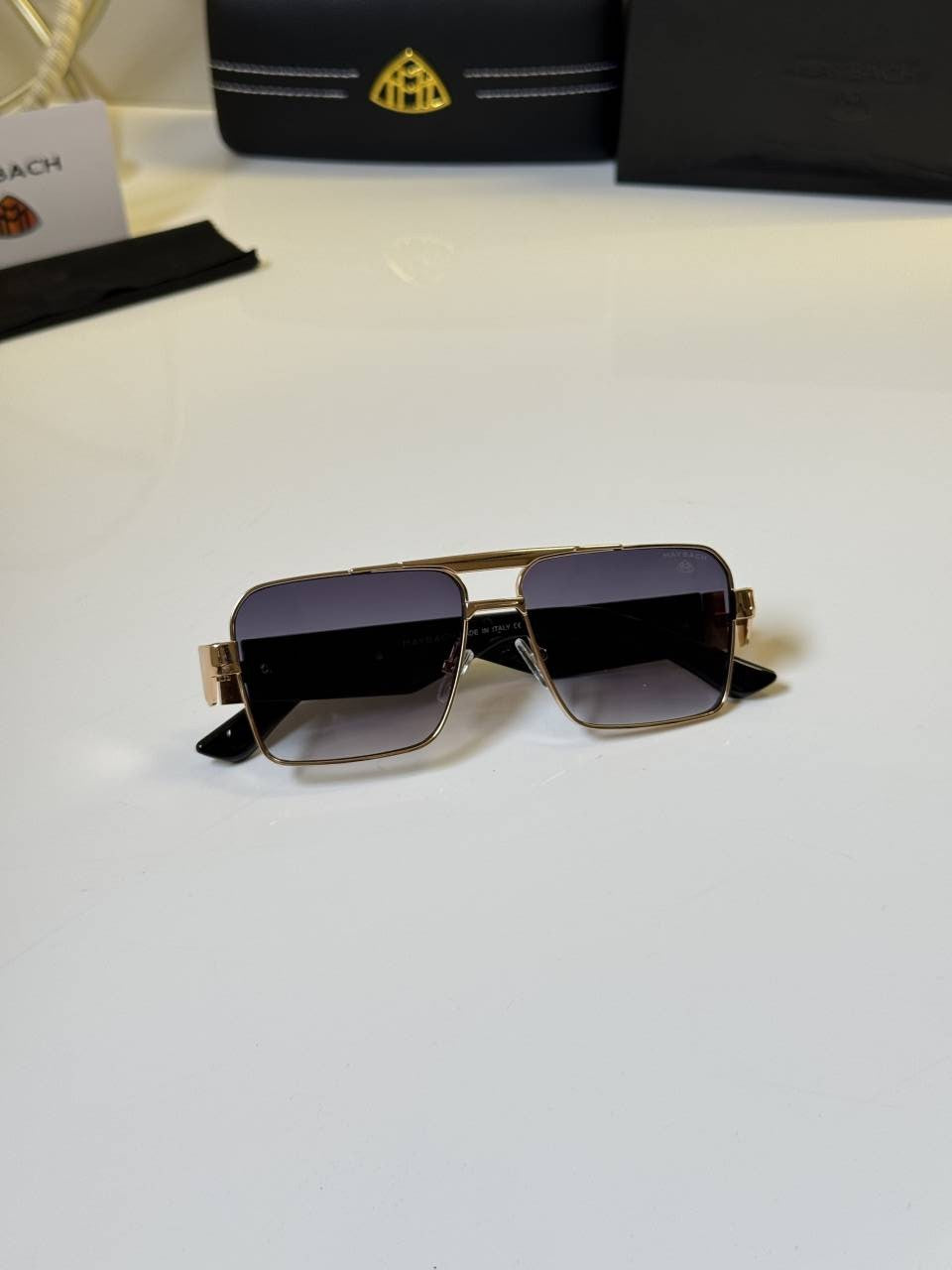 Maybach_609_Gold_Multi