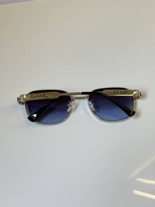 Chanel_8068_Silver_Blue_Shaded