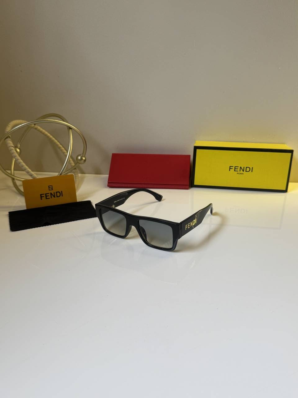 Fendi_69103_Multi_Black