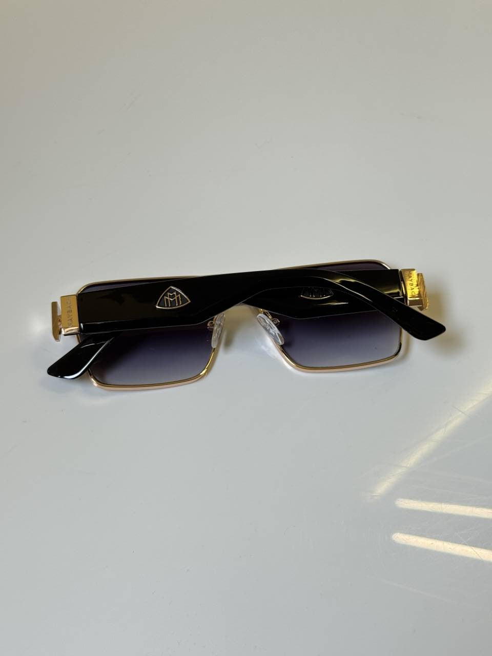 Maybach_609_Gold_Multi