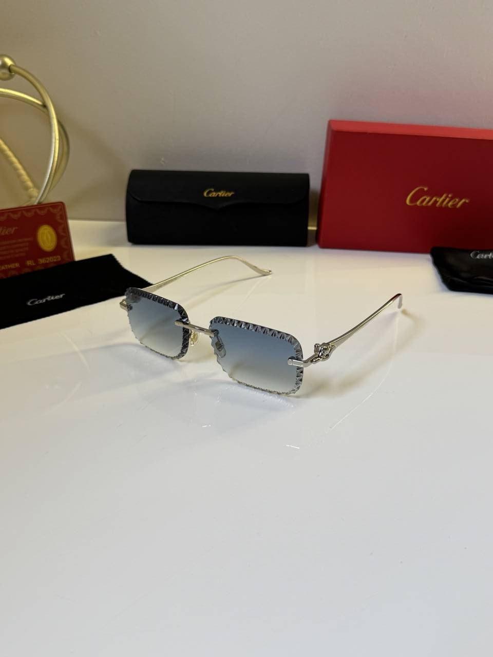 Cartier_2512_Silver_Blue_Shaded