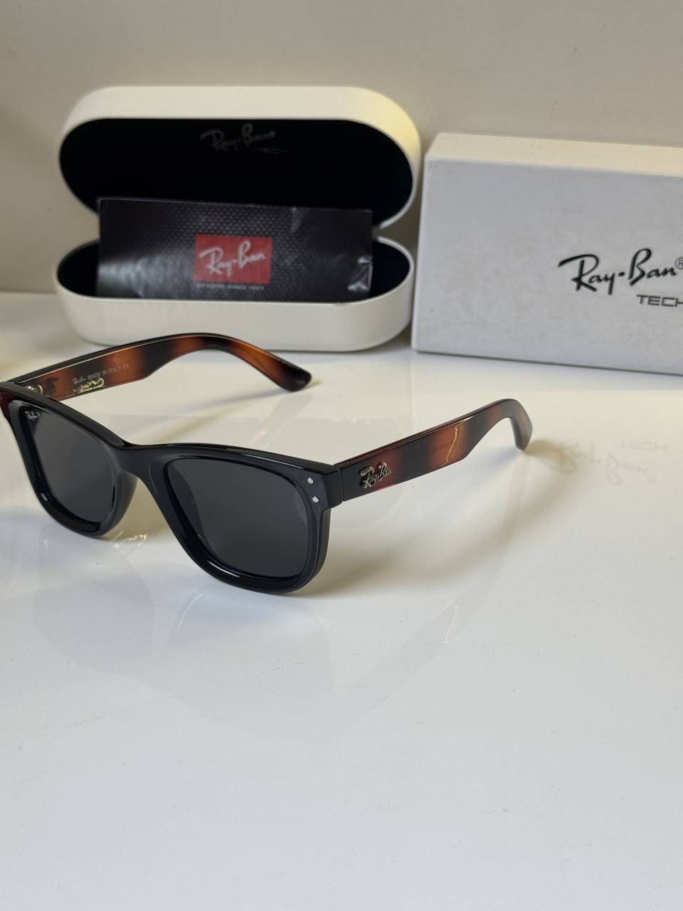 Rayban_502_Black_Tiger
