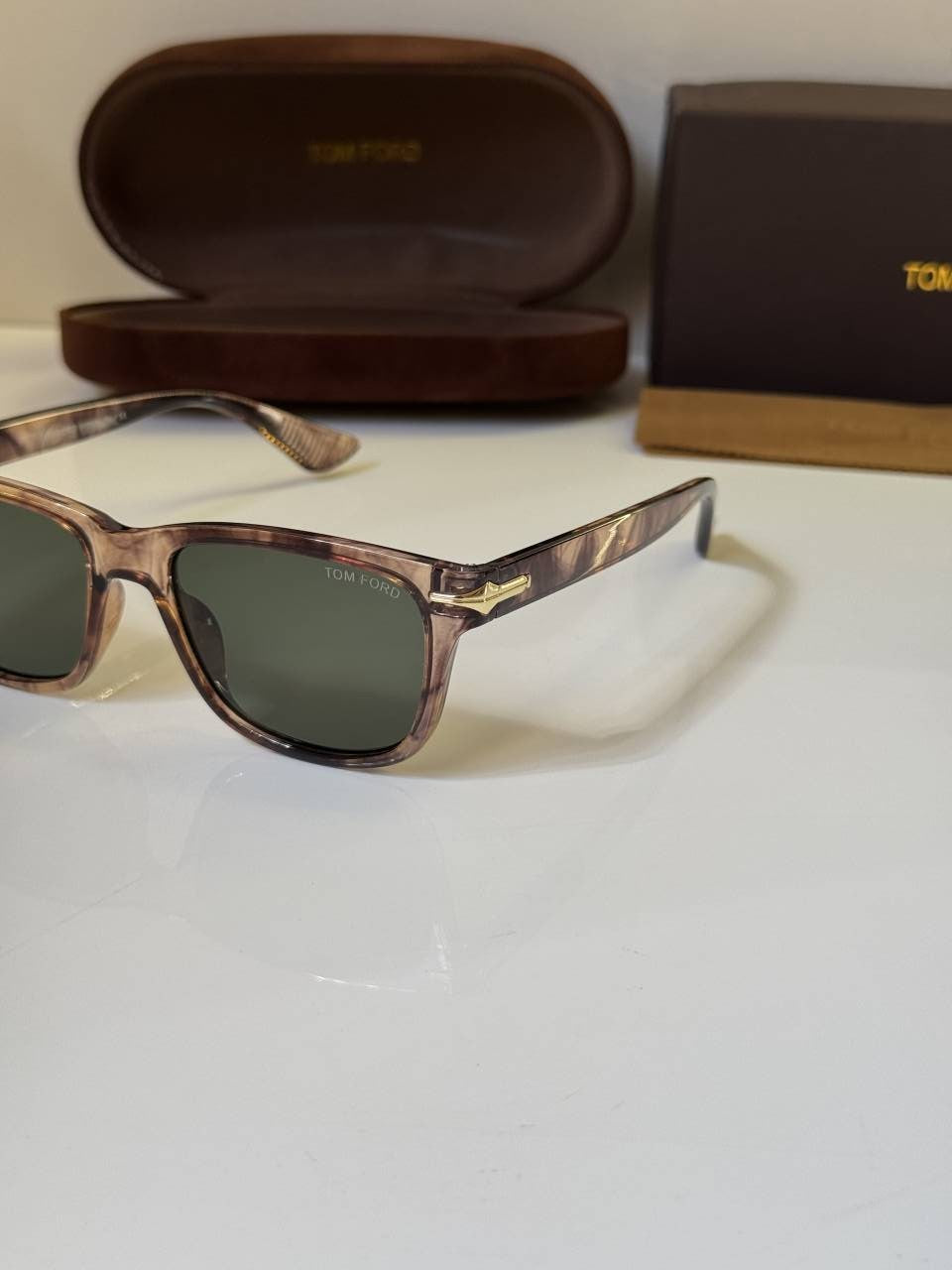 Tomford_130_Brown_Green