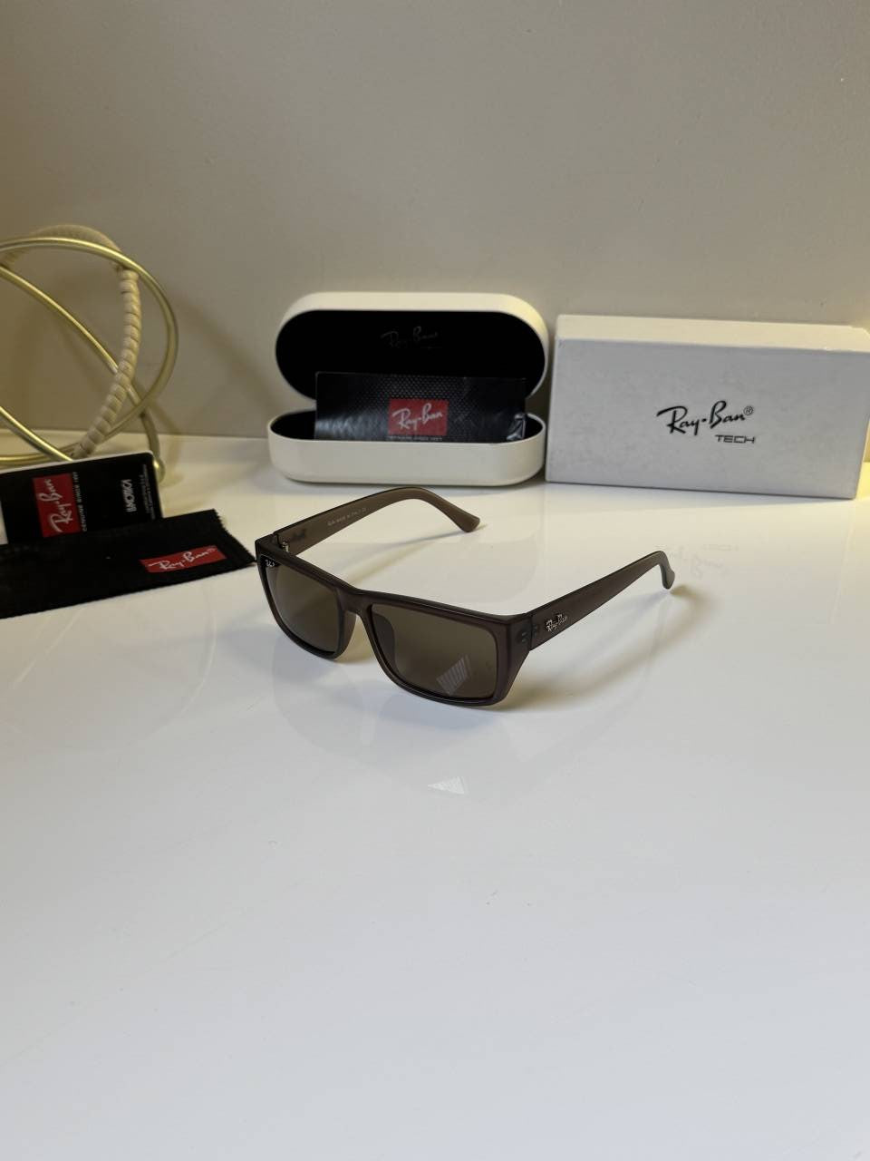Rayban_1541_Matt_Brown