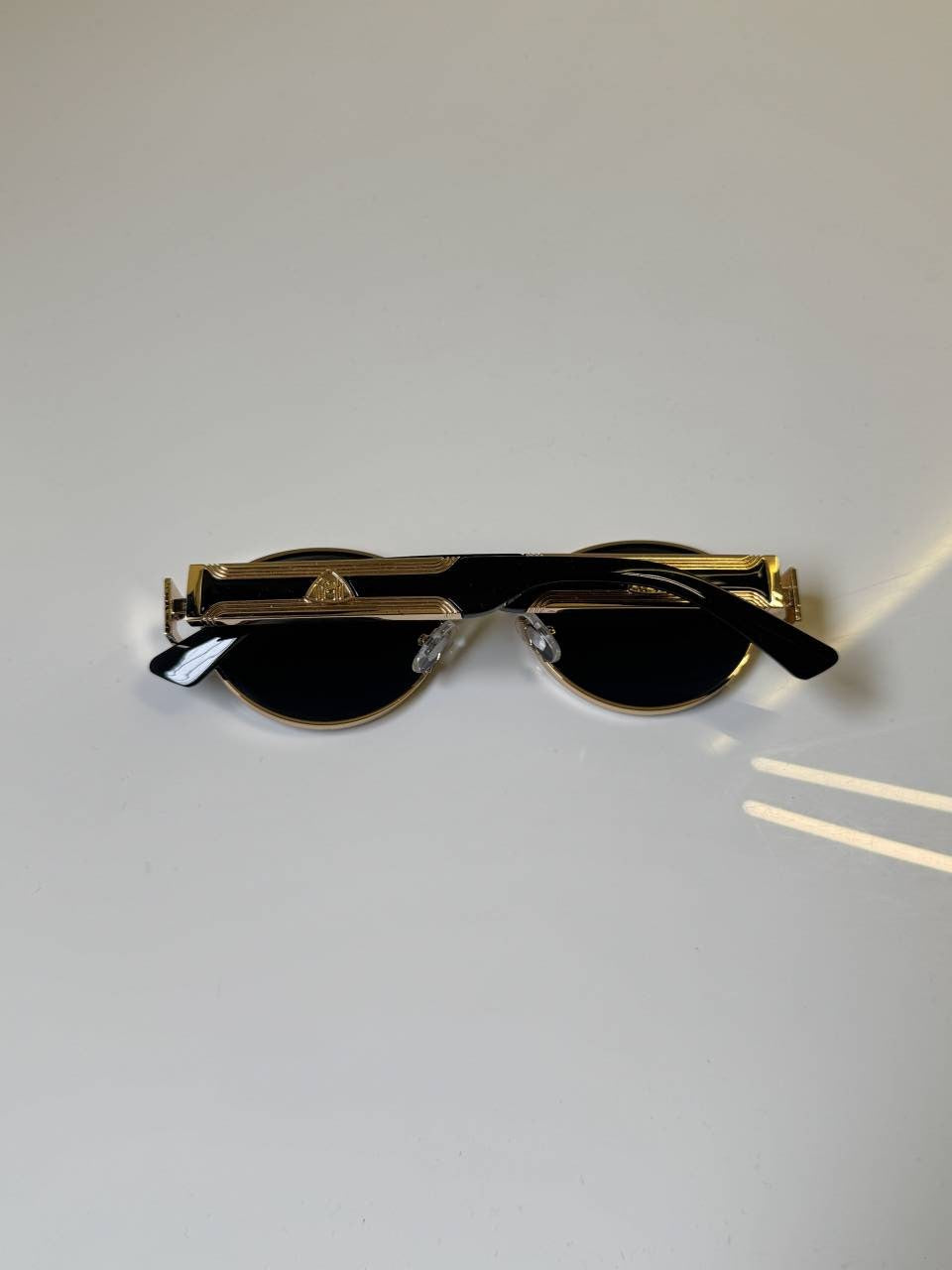 Maybach_9132_Gold_Black