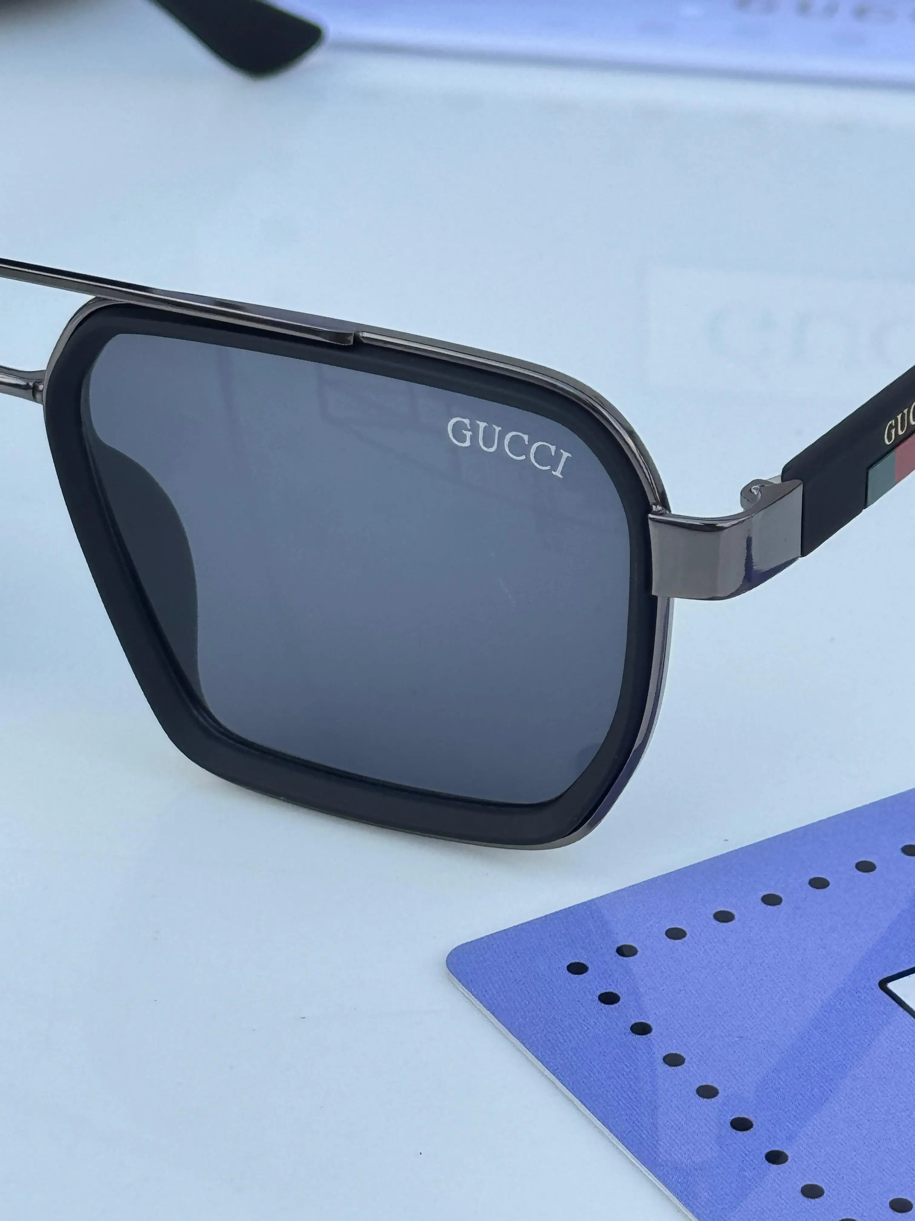 Gucci_963_black Secondary image