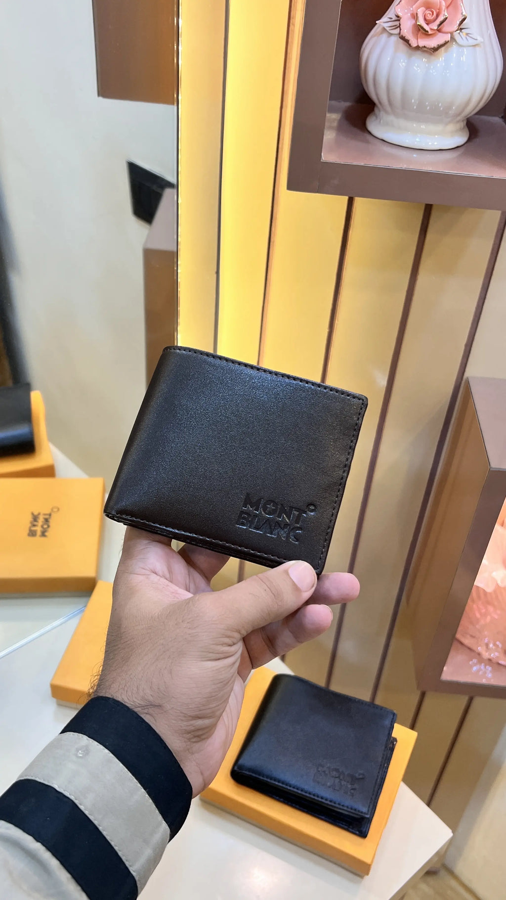 MONT_BLANC PREMIUM QUALITY IMPORTED WALLET WITH OG BOX BROWN