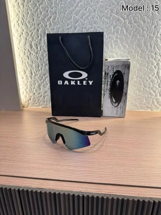 oakley_15_sportswear