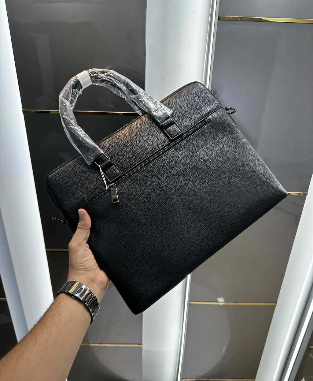 Herme s Black Luxury Premium Imported Laptop Bag