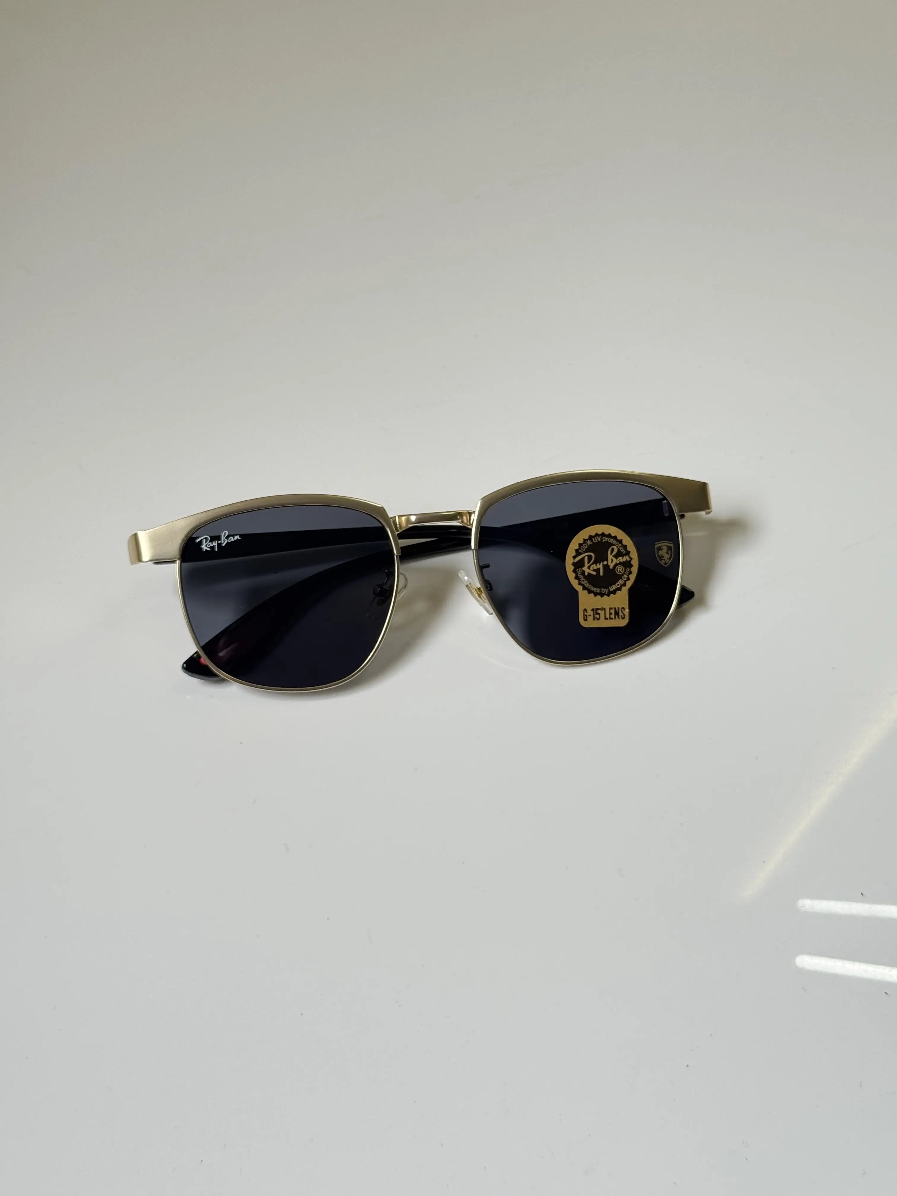 Rayban_03_Gold_Black