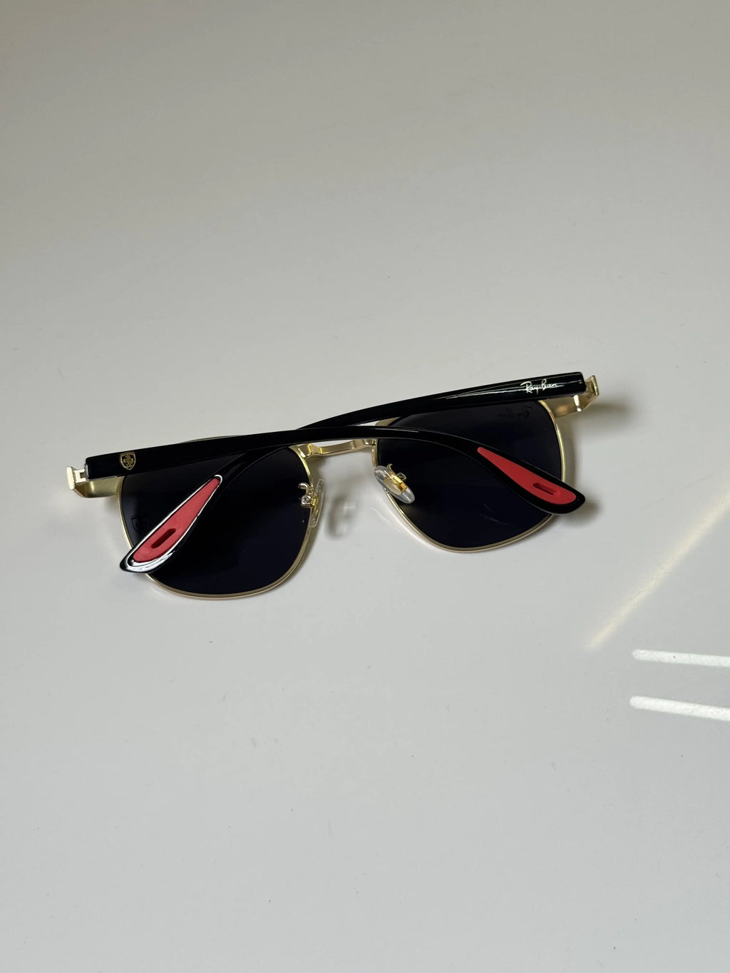 Rayban_03_Gold_Black