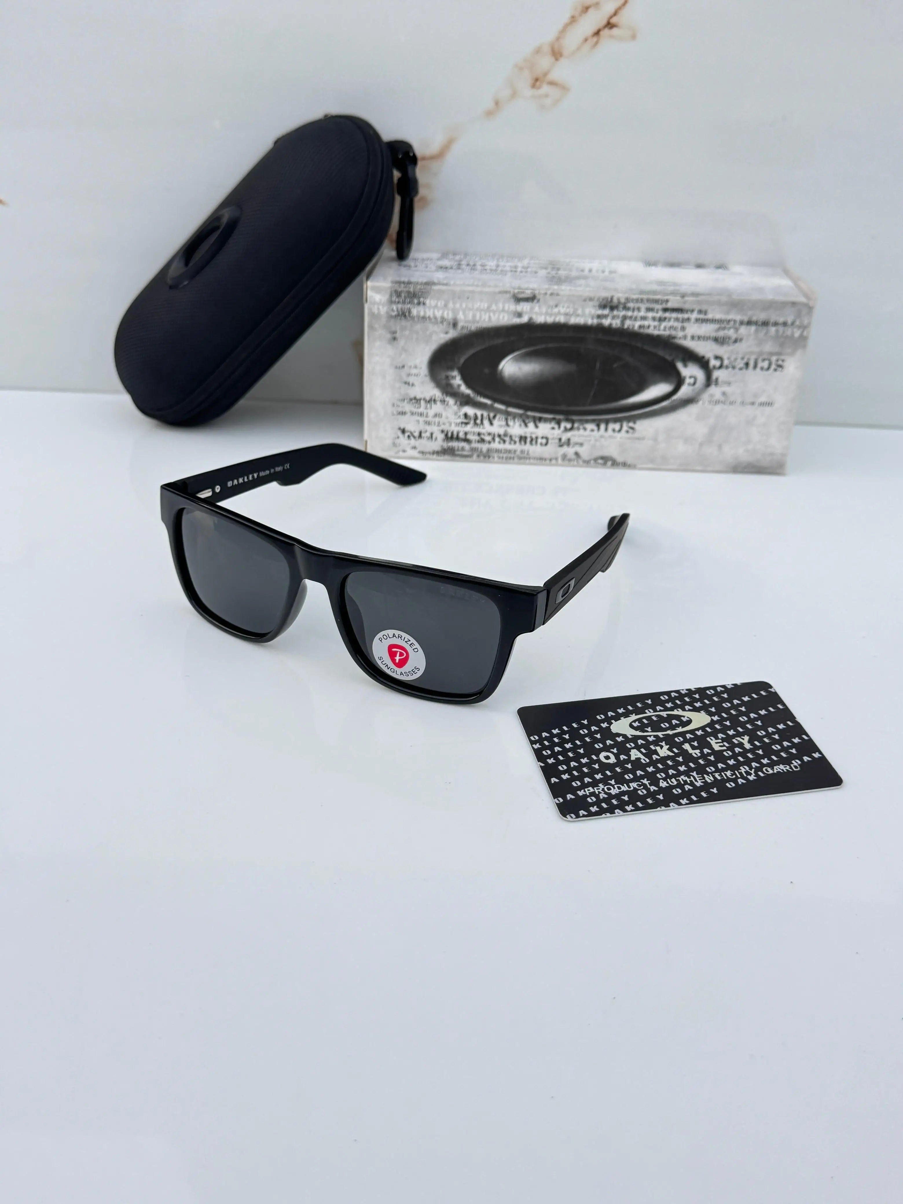 Oakley_2262_black