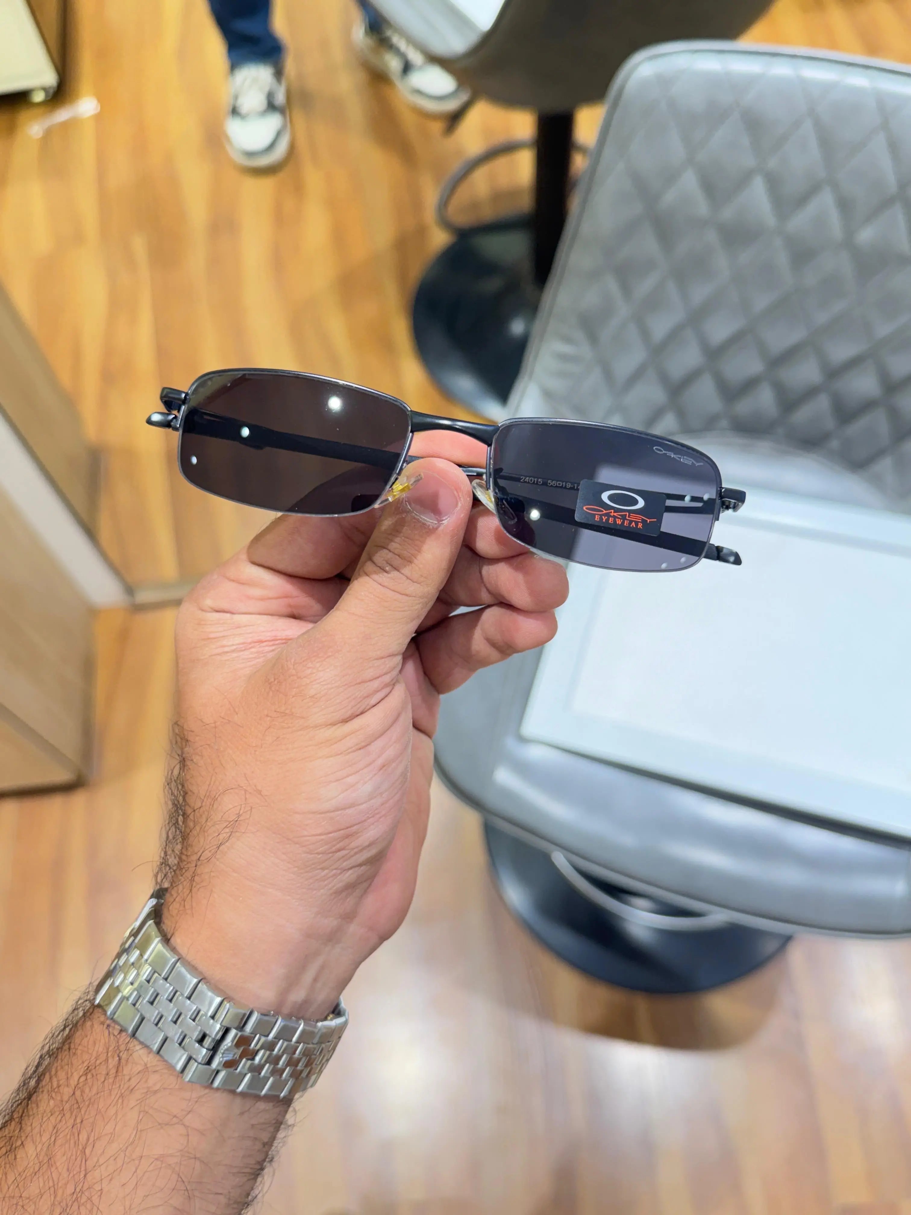 Oakley_24015_black
