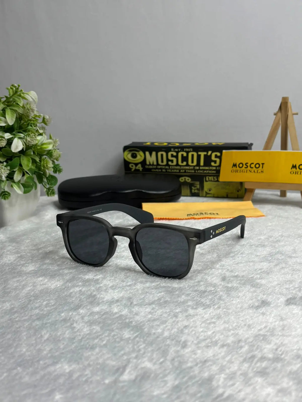 Moscot 120 crystal grey smoke
