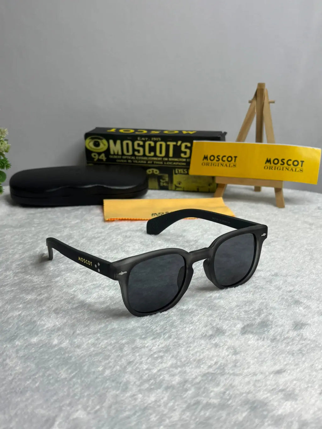 Moscot 120 crystal grey smoke