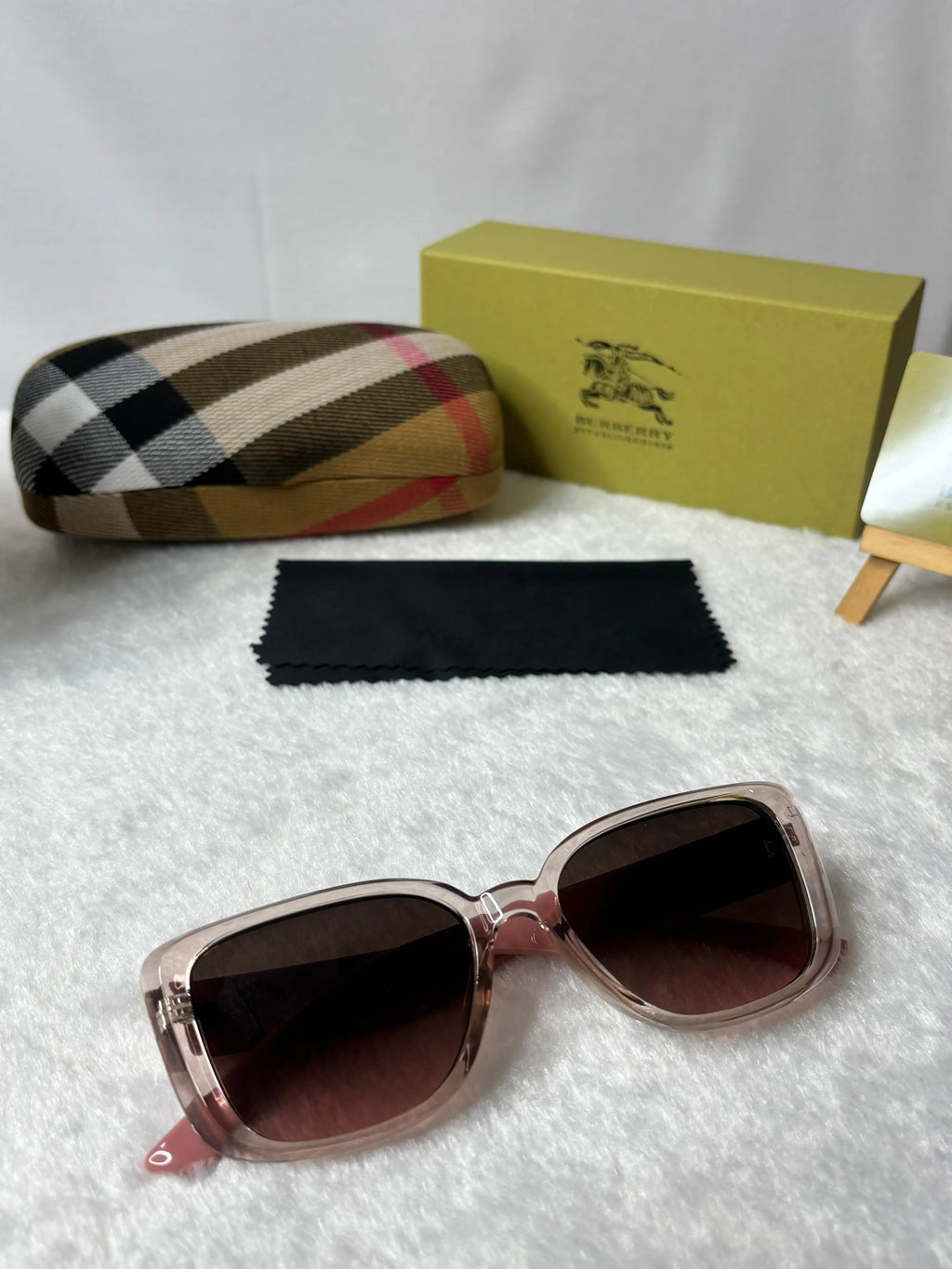Burberry 5512 crystal pink brown