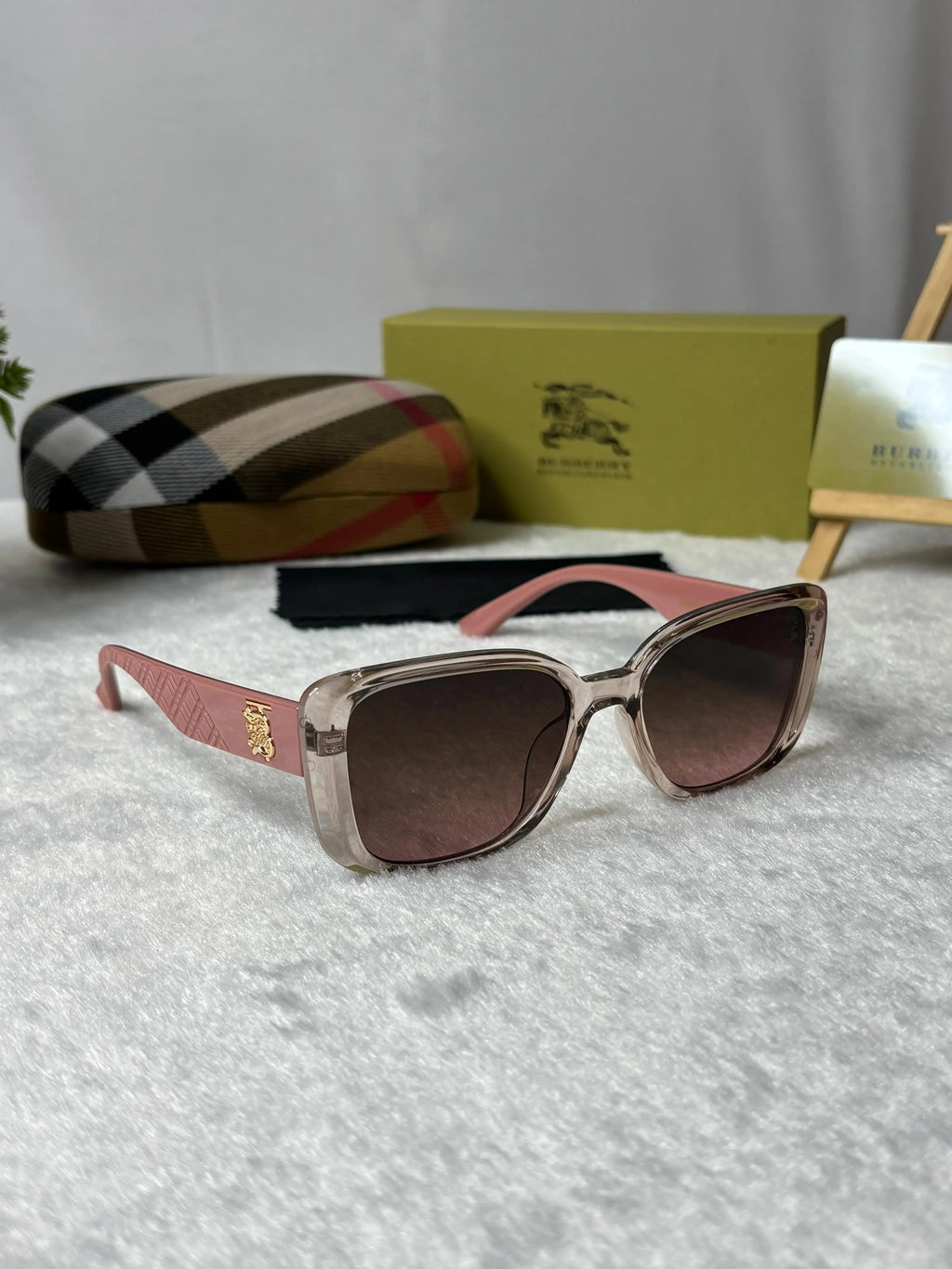 Burberry 5512 crystal pink brown