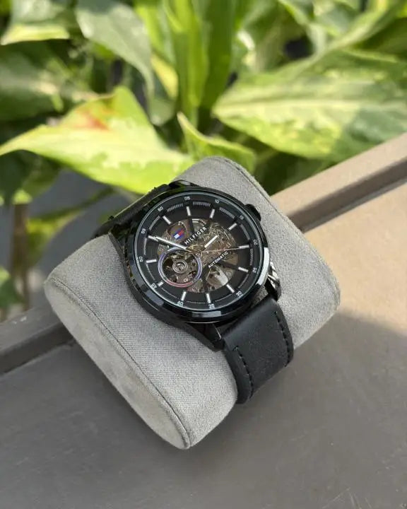 Tommy Hilfiger automatic