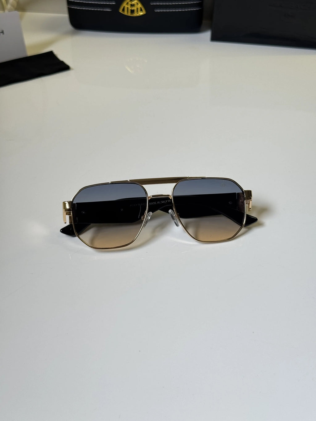 Maybach_594_Gold_Multi