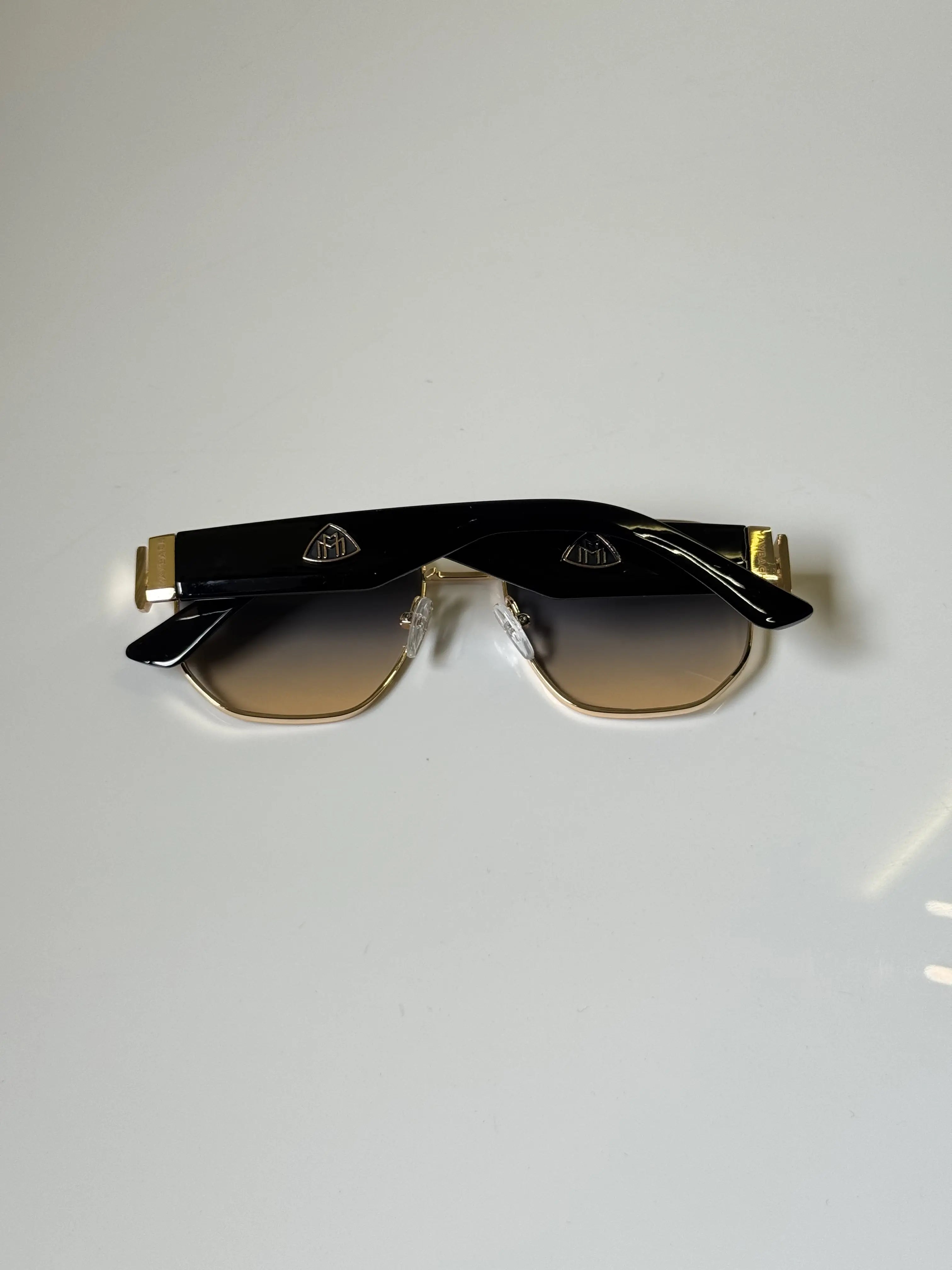 Maybach_594_Gold_Multi