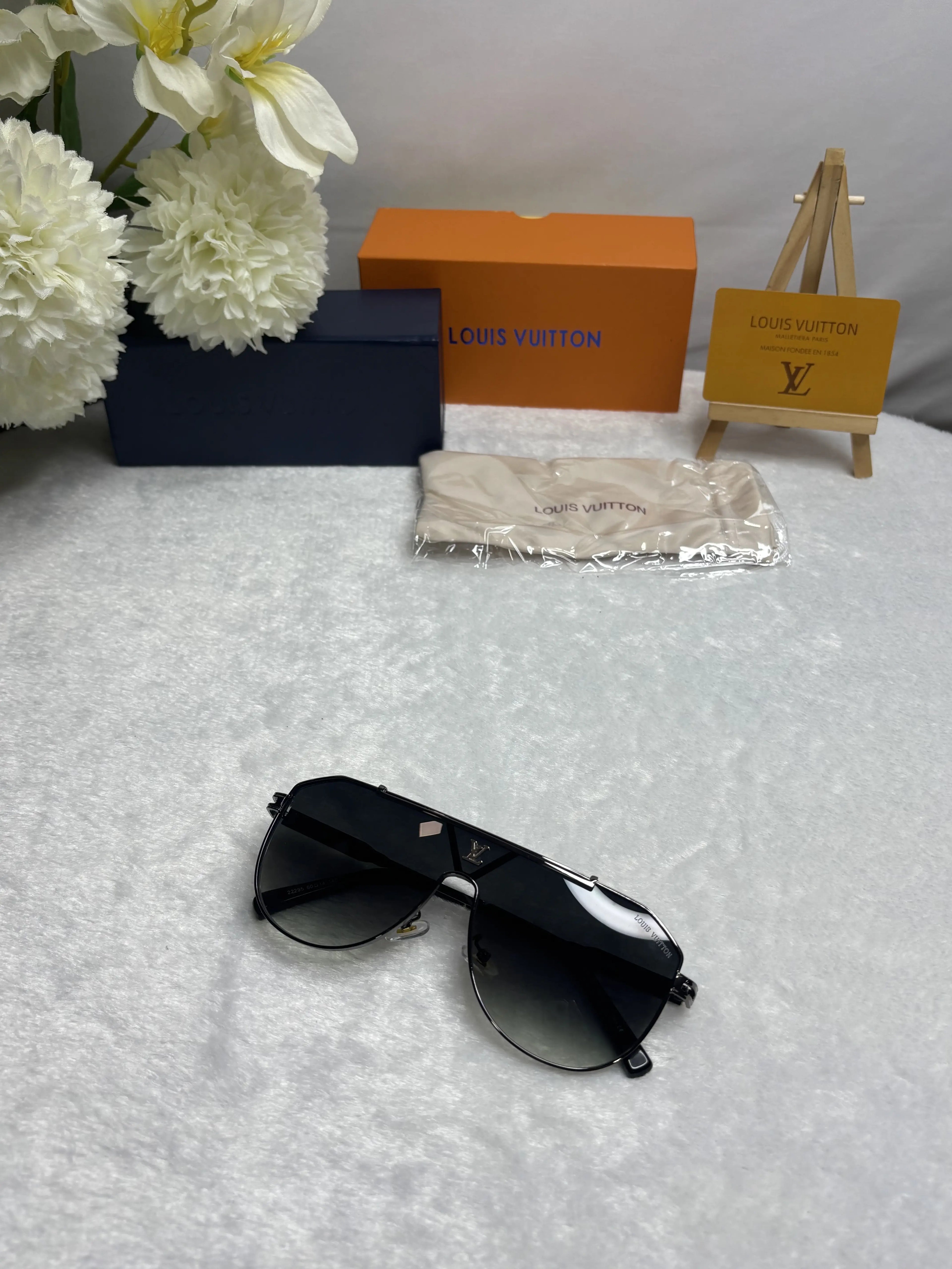 Louis Vuitton 22295 Green