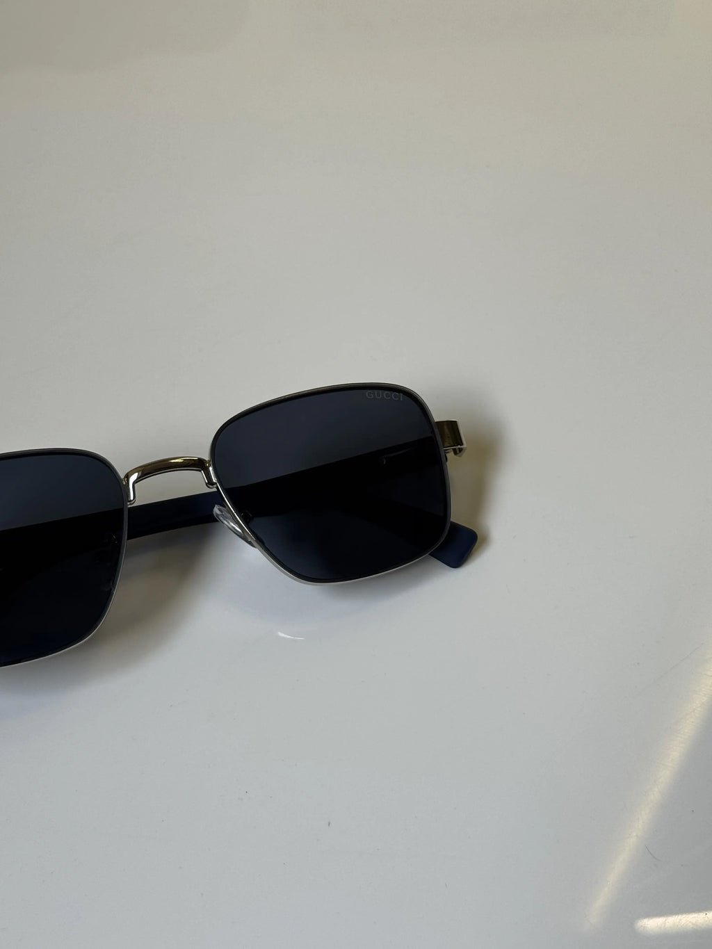 Gucci_983_Black_Blue