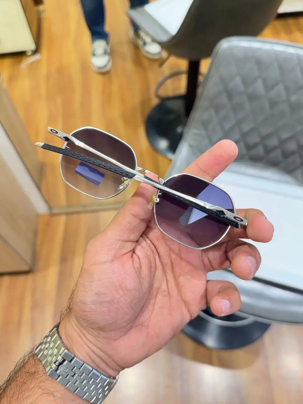 Copy Oakley_24013_silver_black