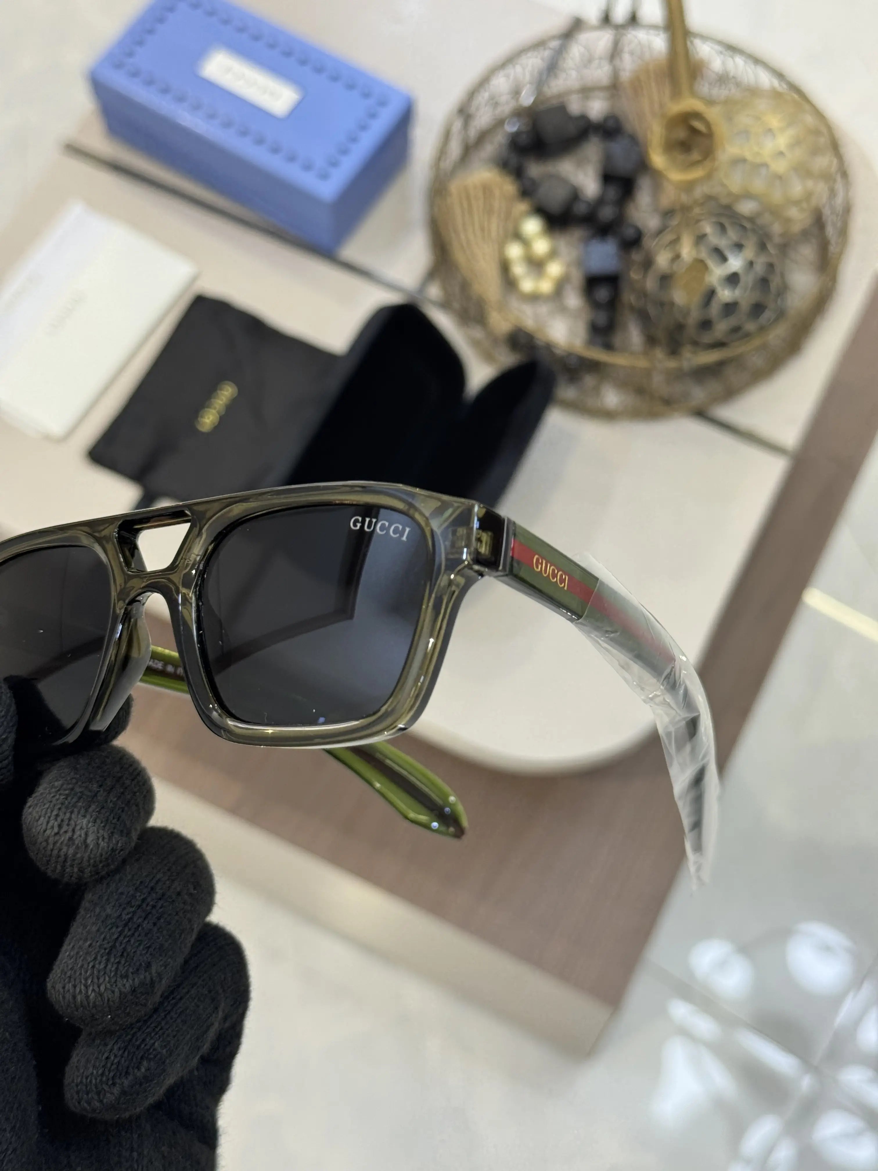 Gucci_4951_Olive_Green