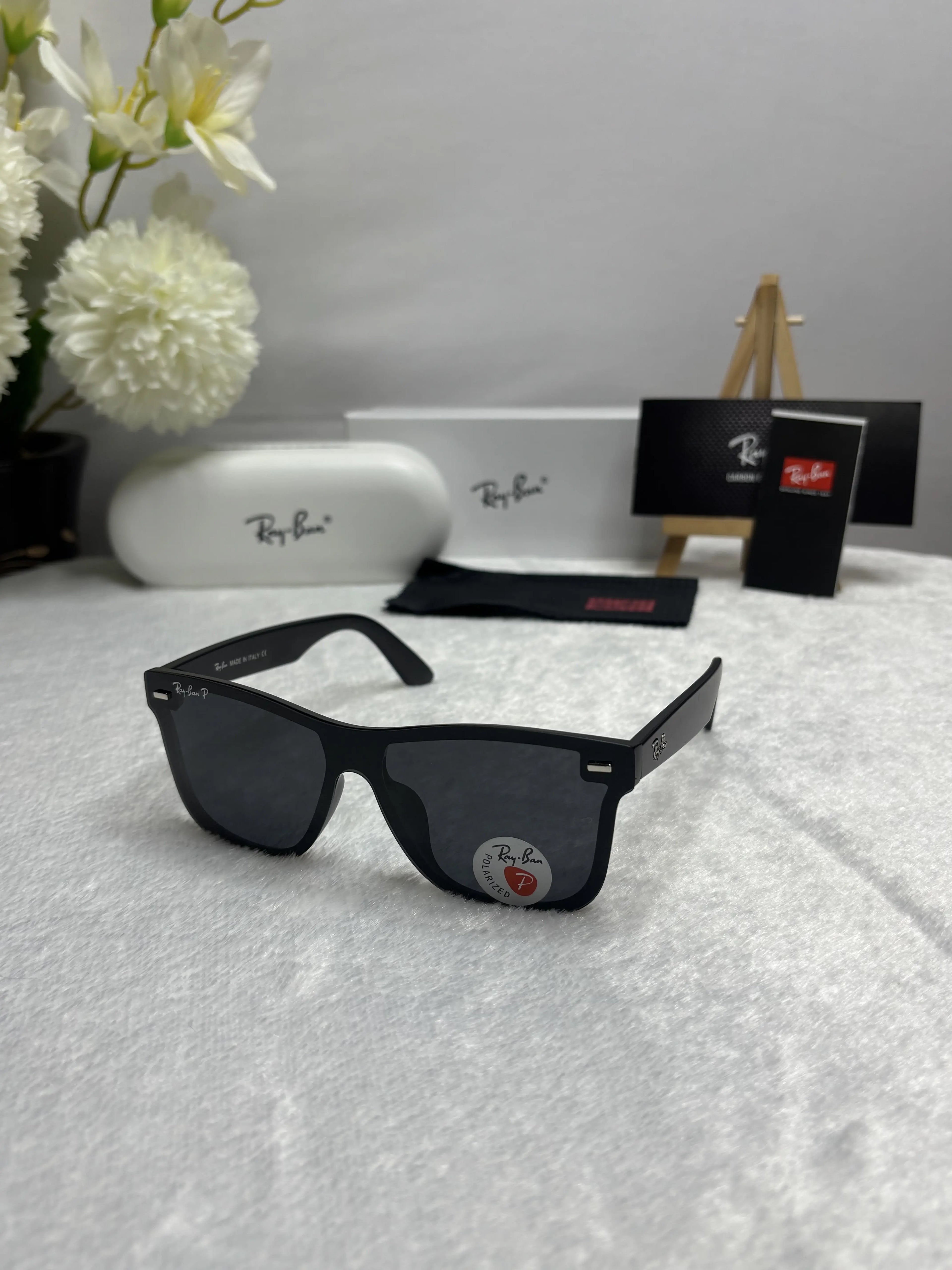 Rayban 650 All Black