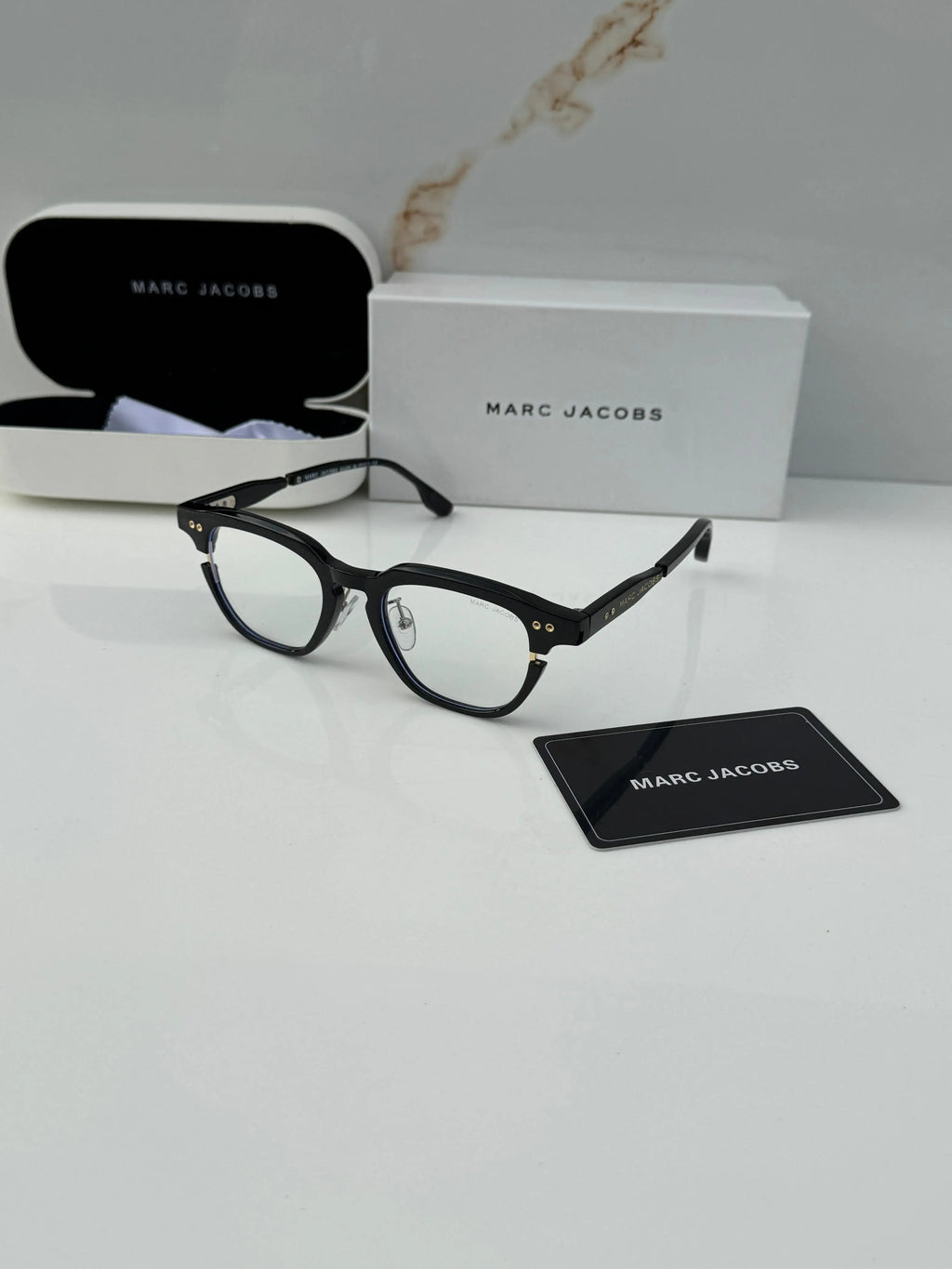 Marc_jacobs_1131_black_plano
