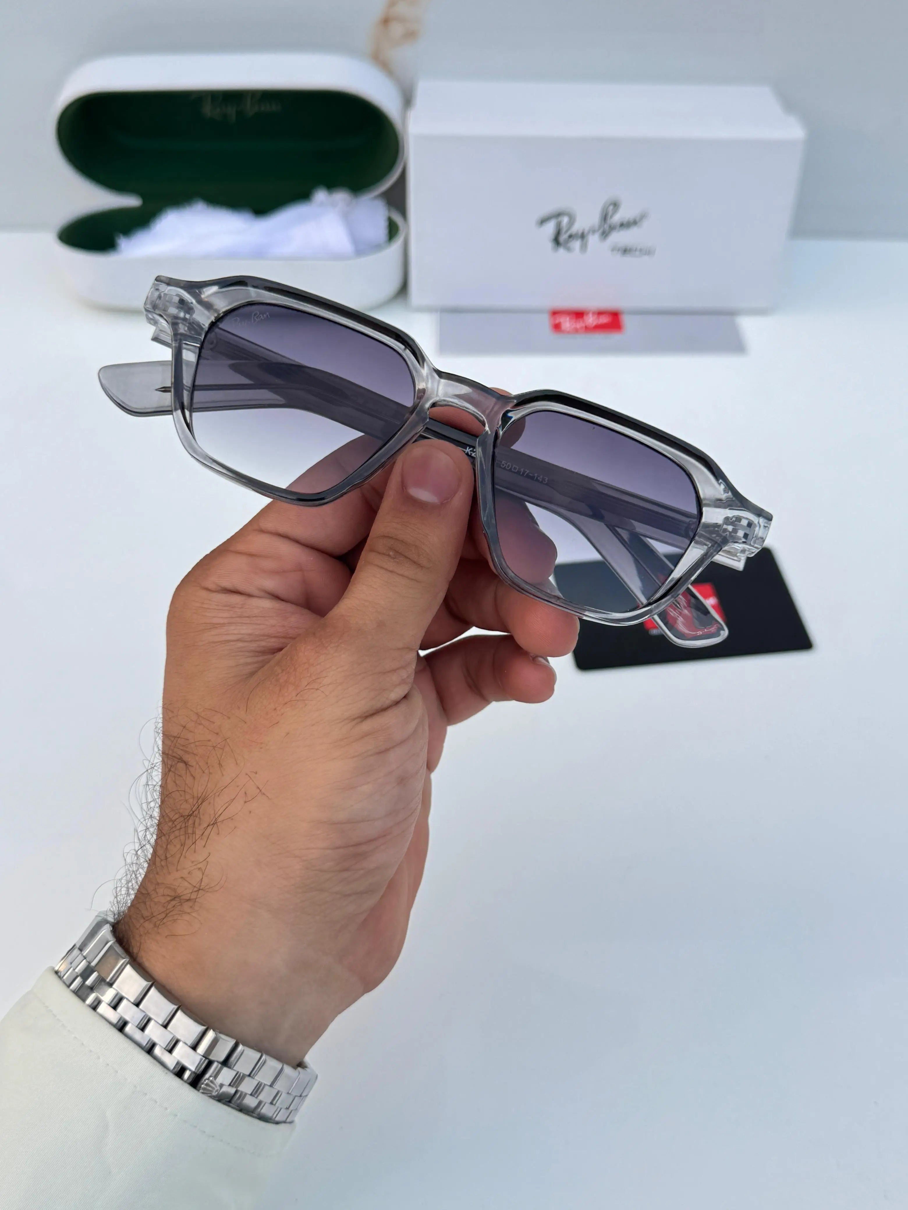 Rayban_1115_grey_shaded