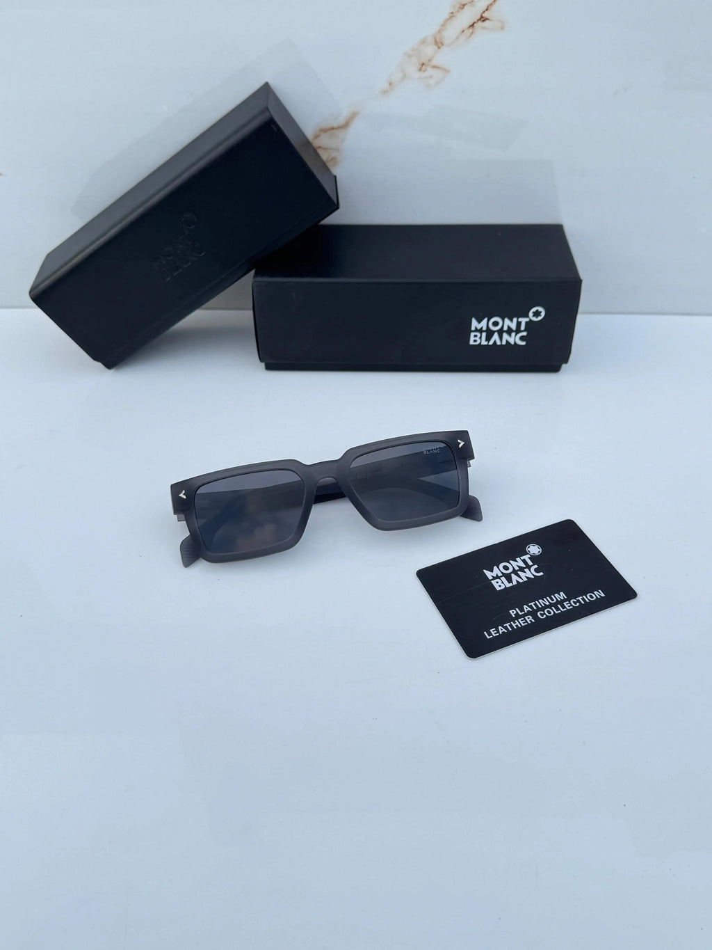 Mont_blanc_335_grey