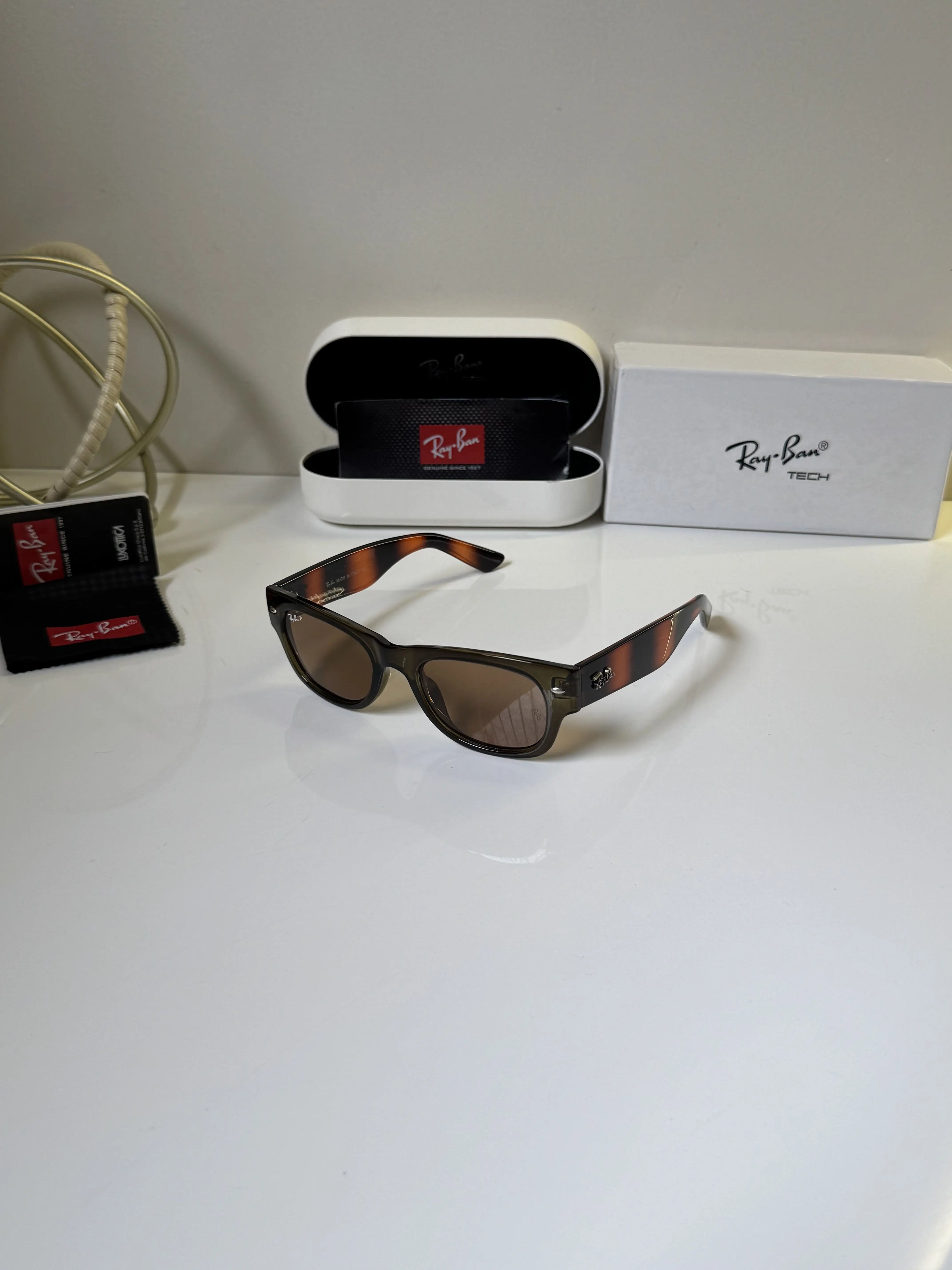 Rayban_832_Olive_Brown