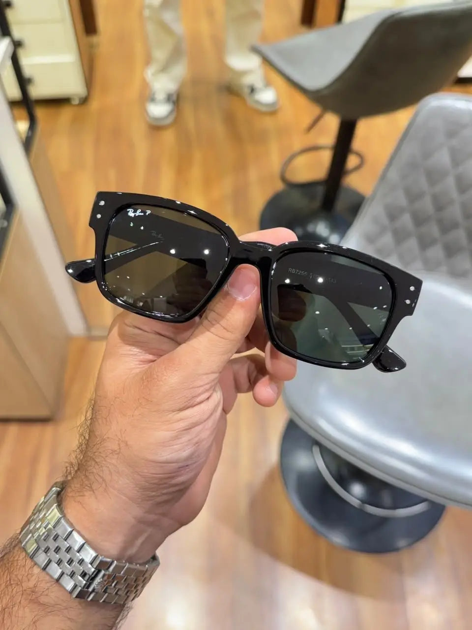Rayban 7256 black green