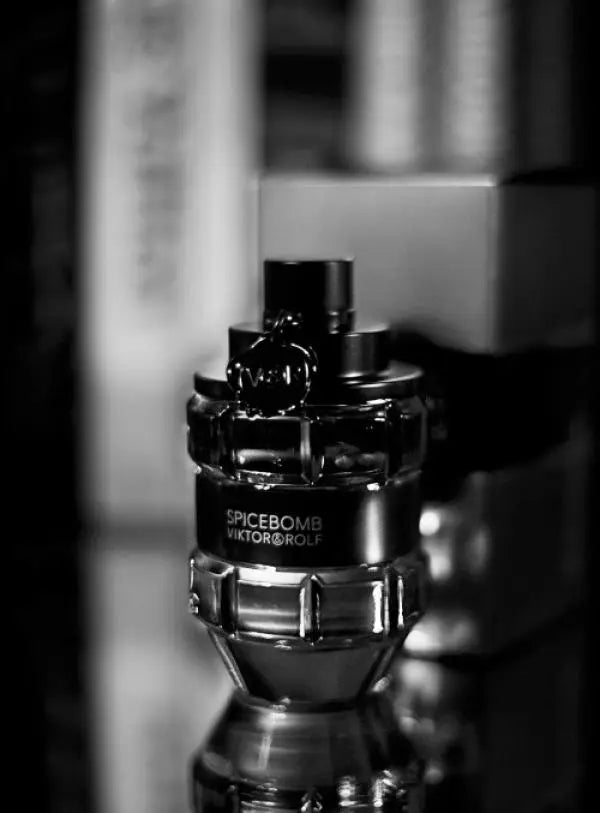 241 Viktor & Rolf Spicebomb Eau De Parfum 90ml - For Men