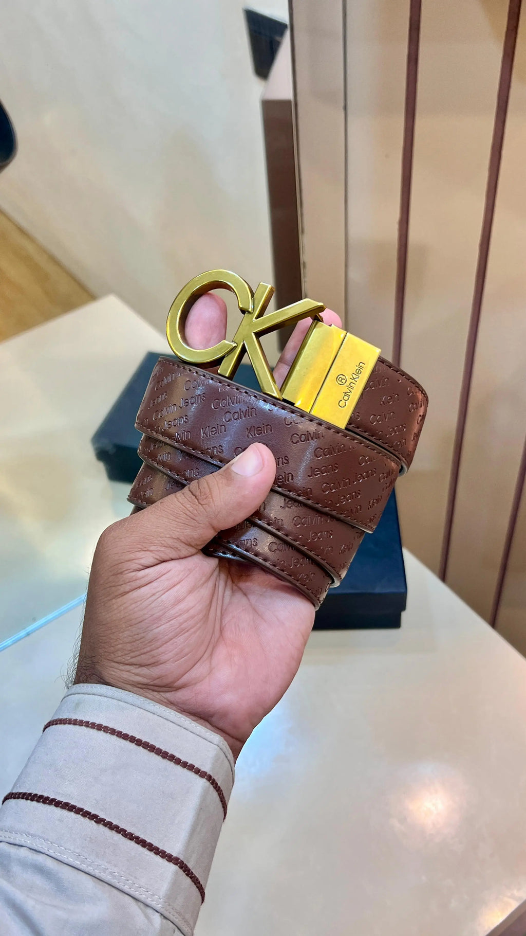 CK CALVIN KLEIN PREMIUM QUALITY EMBOSSED REVERSEABLE WITH OG BOX CK-511