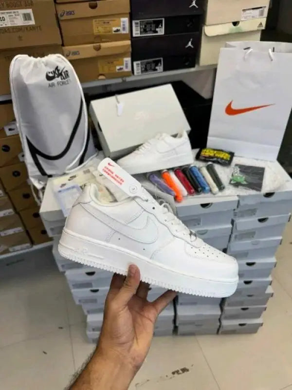 Nik e Airforce 1 Short Leather Women White Bustbag Bill CarryBag 1 Bottle lace Fixxx Only