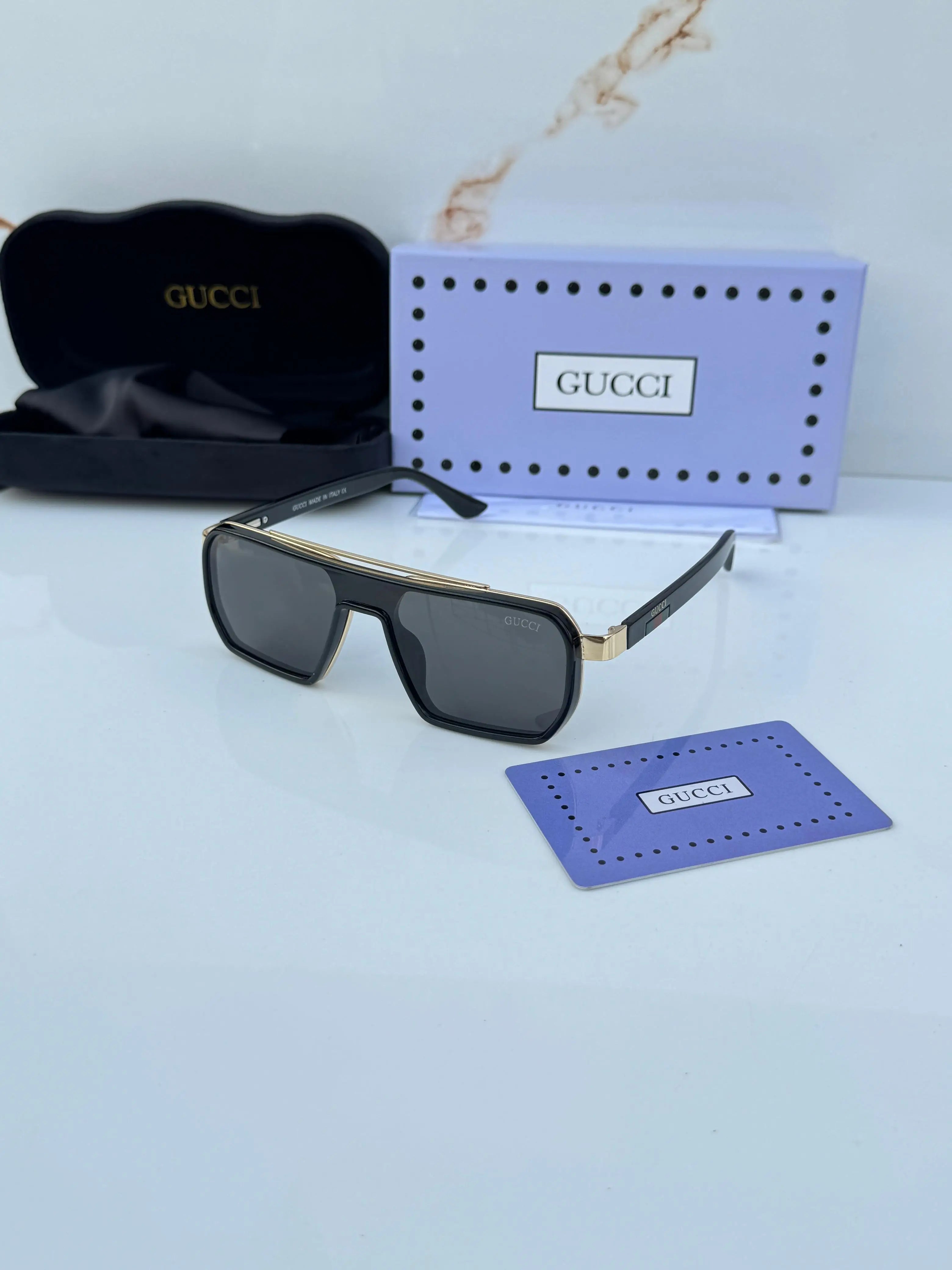 Gucci_9125_gold_black