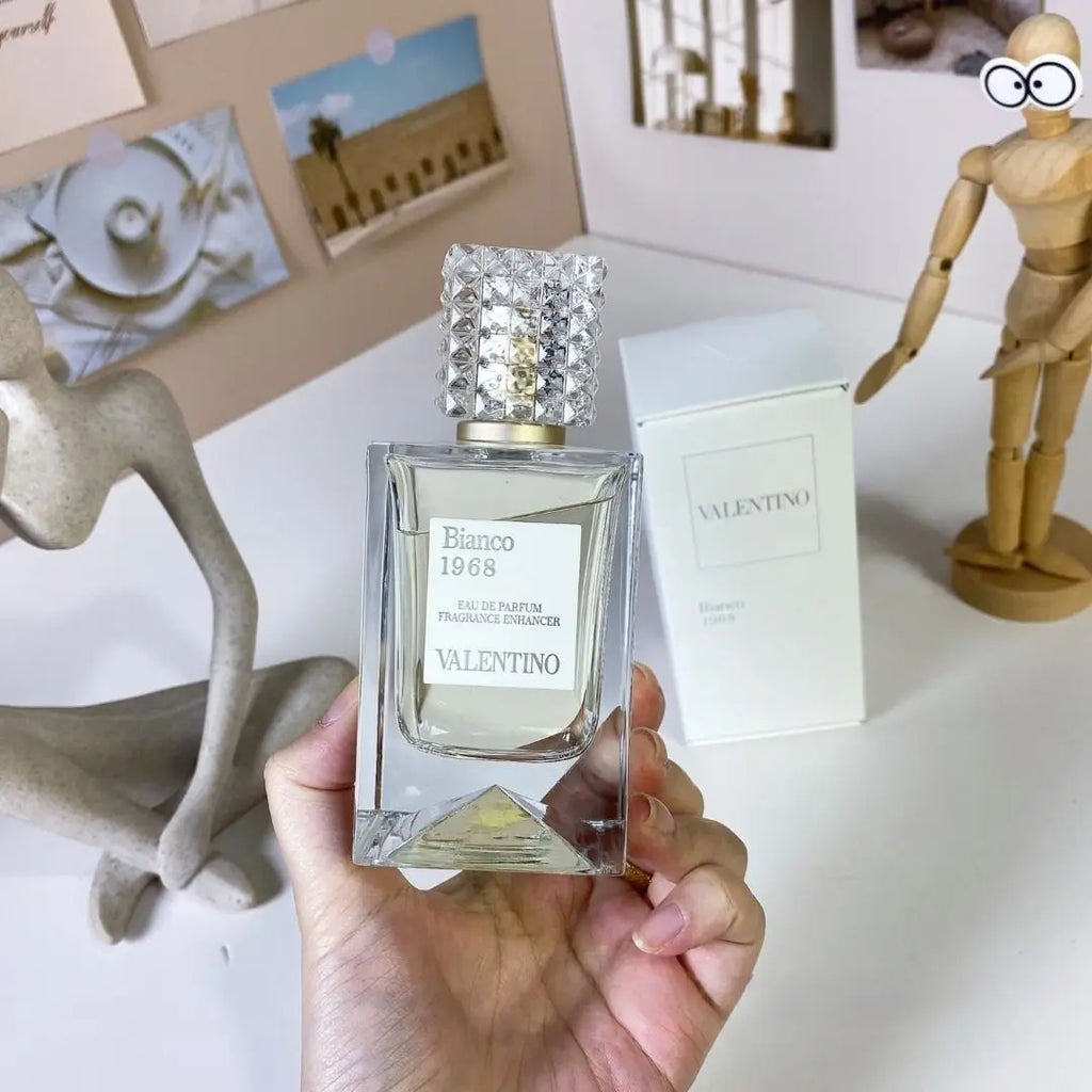 284 Valentino Bianco 1968 Eau De Parfum 100ML - Unisex