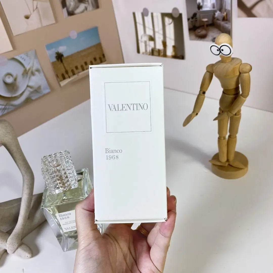 284 Valentino Bianco 1968 Eau De Parfum 100ML - Unisex